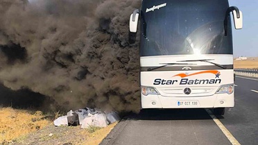 Siverek'te yolcu otobüsünde yangın, sürücünün hızlı tahliyesi faciayı önledi