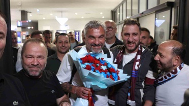 Trabzonspor'un anlaştığı Thomas Reis, sözleşme görüşmesi için Trabzon'a geldi