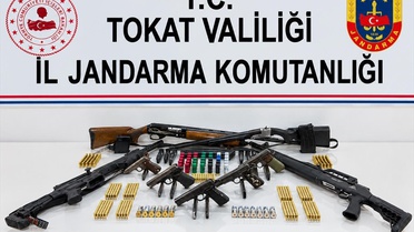 Tokat Yeşilyurt'ta silah kaçakçılığı operasyonunda 5 kişi gözaltına alındı
