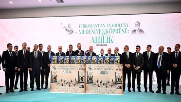 'Türkistan'dan Anadolu'ya Medeniyet Köprüsü: Ahilik' kitabının tanıtımı yapıldı