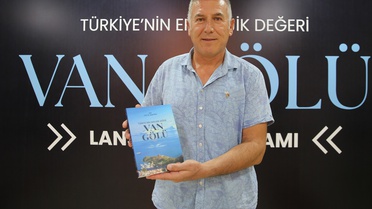 Van Gölü kitabının lansmanı Van TSO ev sahipliğinde yapıldı