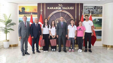 Karabük Valisi Çağatay, ANALİG'de Türkiye derecesi kazanan sporcuları kutladı