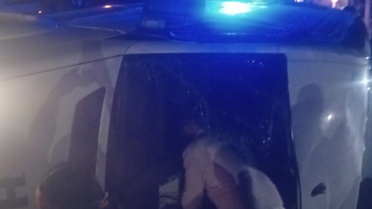 Van Başkale'de yolcu minibüsü devrildi, aralarında çocukların da olduğu 9 kişi yaralandı