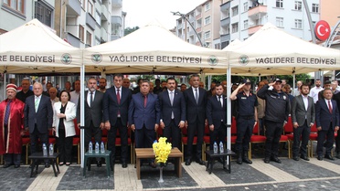 Yağlıdere'de Ahilik Haftası yürüyüşle kutlandı, Giresun'un yılın ahisi Özdemir'e plaket verildi