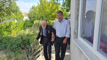 Yozgat'ta 96 yaşındaki Kore gazisi, cephe hatıralarını gözyaşlarıyla anlattı