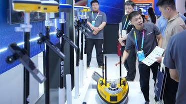 Çin'in Zhuzhou kentinde BeiDou uygulama zirvesi 900 katılımcıyla açıldı