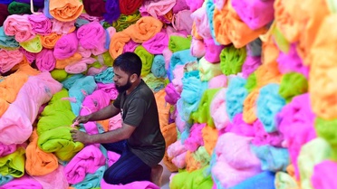 Bangladeş'te dang humması salgını sürerken cibinlik talebi yükseliyor