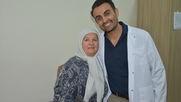 15 yıllık bel ağrısı 2 saatlik kapalı ameliyatla son buldu