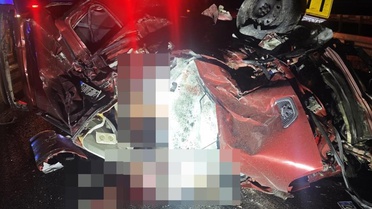 Aydın'da tır ile hafif ticari aracın çarpışması sonucu 3 kişi öldü