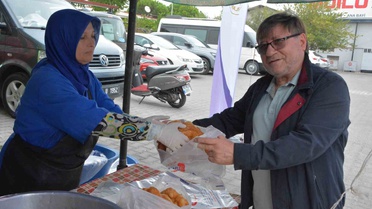 Balıkesir'de Ahilik Haftası'nda 5 bin kişilik lokma hayrı yapıldı