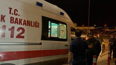 Bursa'da iskeleden denize düşen kişi boğulma tehlikesi geçirdi