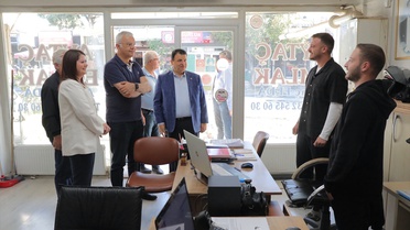 Edirne Belediye Başkanı Gencan, milletvekilleriyle sanayi esnafını ziyaret etti