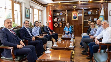 Kırgızistan Ankara Büyükelçisi, Diyarbakır Büyükşehir Belediyesi'ni ziyaret etti
