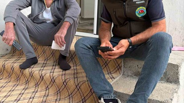 Malazgirt Ziraat Odası, yaşlı çiftçinin ÇKS başvurusunu evinde aldı
