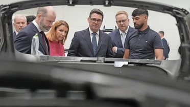McLaren, Birleşik Krallık'ta yeni fabrika ve 1.000 iş için yatırım yapıyor