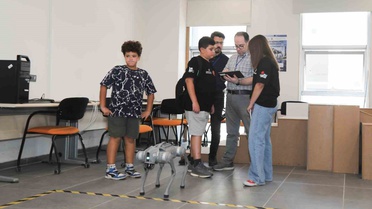 BTÜ'de 80 ortaokul ve lise öğrencisi robot köpekleri kodladı