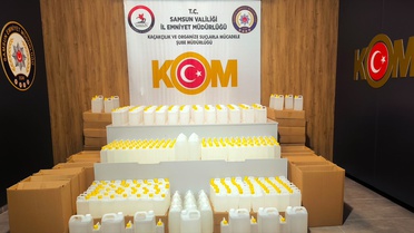 Samsun'da kaçakçılık operasyonunda 1 ton 122 litre etil alkol ele geçirildi