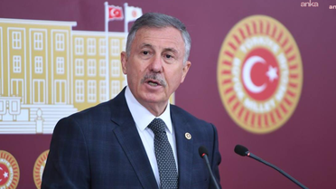 Özdağ, 41 firmaya yönelik operasyonun detaylarını Bakan Bolat'a sordu