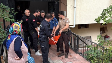 Karabük'te yalnız yaşayan 90'lık Z.S. düşüp yaralandı, itfaiye pencereden girip kurtardı