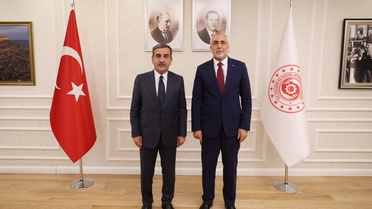 Bakan Işıkhan, Türkiye Kamu-Sen heyetini kabul etti, ek zam ve refah payı gündemdeydi
