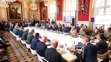 Paris'te Lübnan ordusuna destek konferansı başladı, 7 bin 500 kişilik UNIFIL masada