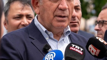 Gürsel Tekin'in görevine son verildi ama gitmiyor