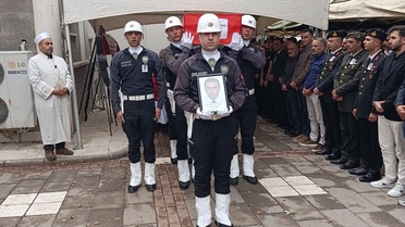 Kalp krizinden ölen Başkomiser Özbal, memleketi Beyşehir'de toprağa verildi