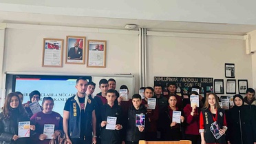 Kütahya'da lise öğrencilerine siber zorbalık ve güvenli internet semineri verildi