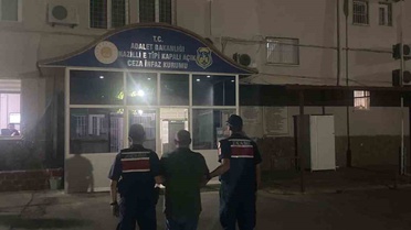 Aydın Kuyucak'ta kenevir tarlasına gübreyle gelen şüpheli suçüstü tutuklandı