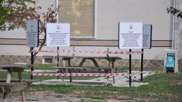 Lüleburgaz'da kirletilen park bankı 7 gün kullanıma kapatıldı