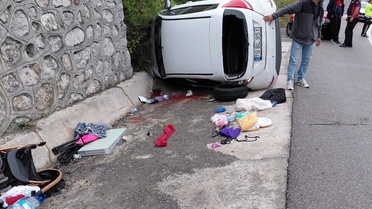 Amasra'da otomobil istinat duvarına çarptı; müzik öğretmeni Cansu Kocakurt hayatını kaybetti