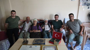 Hatay'da yaşayan 95 yaşındaki Kore gazisi, 14 ay cephede savaştığı madalyasını gururla taşıyor