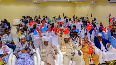 Somali kanaat önderleri Mogadişu'da Türkiye'ye teşekkür etti, gösteriler sürüyor