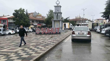 Afyonkarahisar Şuhut'ta sağanak etkili oldu, sıcaklıklar düştü