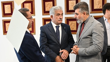 Üsküp'te IBU ve Bayburt Üniversitesi işbirliğiyle Türk dili portreleri sergisi açıldı