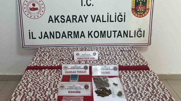 Aksaray'da uyuşturucu operasyonunda 2 kişi tutuklandı, 2 bin 122 hap ele geçirildi