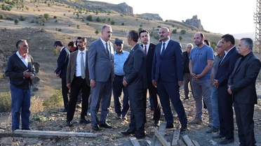 Ağrı Valisi Bozkurt, Soğanlı-Kocataş yolundaki 9 kilometrelik asfalt çalışmasını inceledi