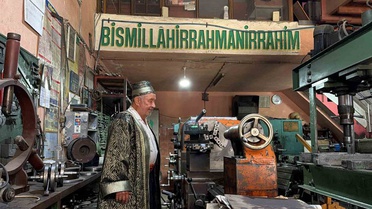 Alanya'da 79 yaşındaki tornacı Mehmet Çelik yılın Ahi'si seçildi