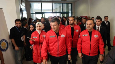 Kacır ve Bayraktar, Diyarbakır'daki TEKNOFEST yarışma alanını ziyaret etti