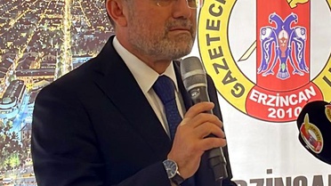 Bakan Yumaklı Erzincan'da basın çalıştayına katıldı