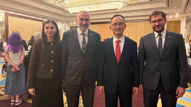 İhsan Beşer, Çin'in Ankara Büyükelçiliği resepsiyonunda büyükelçiyle görüştü