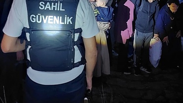 Çanakkale Eceabat'ta karada 7'si çocuk 29 kaçak göçmen yakalandı