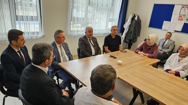 Balıkesir İl Milli Eğitim Müdürü Kal, Dursunbey'de öğrencilerle uçurtma etkinliğine katıldı