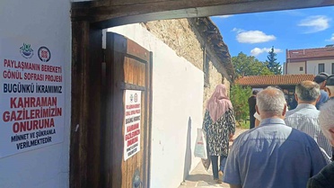 Edirne’de gazilere vefa, vatandaşlara ikram