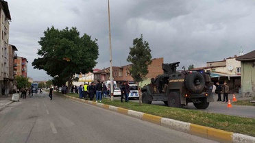 Yakutiye'de husumetli aileler çatıştı: Olaya müdahale eden polis memuru da yaralılar arasında