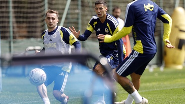 Fenerbahçe, Mert Müldür'ün menisküsünde yırtık olduğunu duyurdu