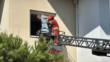 Fethiye Devlet Hastanesi'nde deprem tatbikatında 20 yaralı ve 3 mahsur kurtarıldı