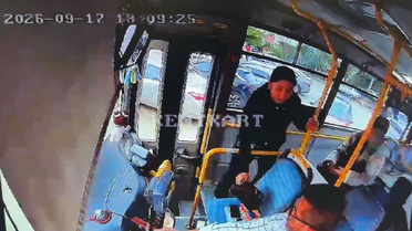 Kastamonu'da otobüste unutulan para dolu çantayı otobüs şoförü sahibine ulaştırdı