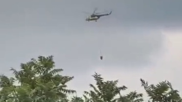 Hatay Dörtyol'da çıkan orman yangınına 2 helikopterle müdahale ediliyor