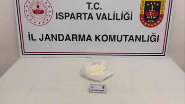 Isparta Gönen'de uyuşturucu operasyonunda 300 gram metamfetamin ele geçirildi